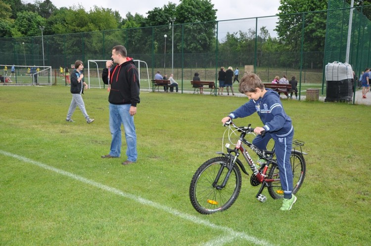 Sobota pod znakiem zabaw! (zdjęcia) Dzień Dziecka w Garbatce-Letnisko