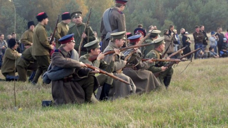 Lekcja historii na polach w Brzustowie 99 Rocznica Bitwy pod Anielinem – Laskami