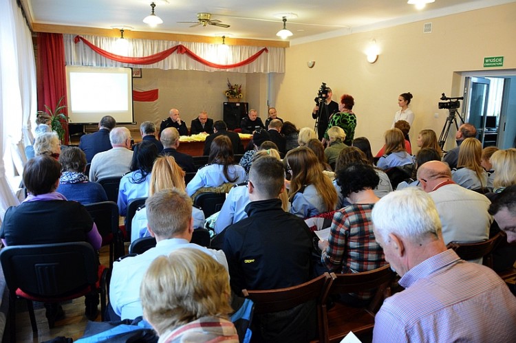 Debata o bezpieczeństwie w Garbatce-Letnisko Zapraszamy do oglądania relacji wideo