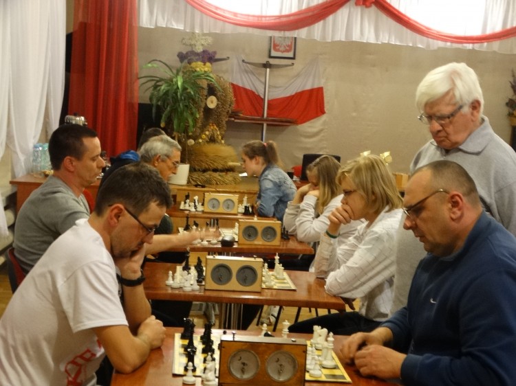 MISTRZOSTWA SZACHOWE W GARBATCE-LETNISKU