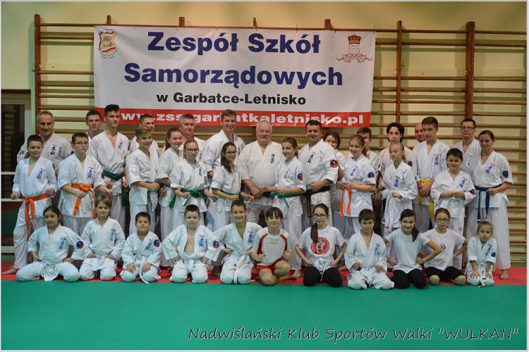 (Zdjęcia) Karatecy Wulkanu ćwiczyli pod okiem eksperta