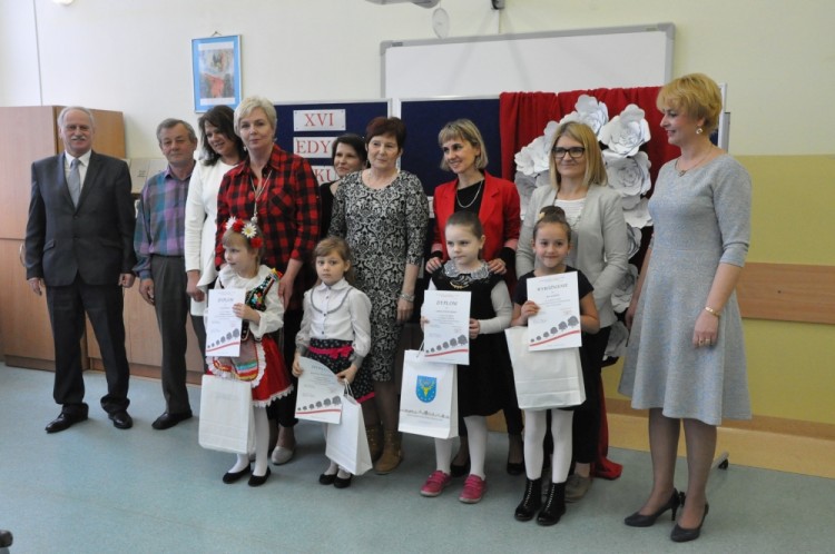 Konkurs Poezji Patriotycznej w Publicznej Szkole Podstawowej.