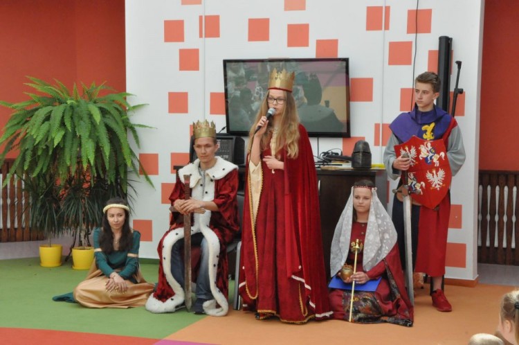Królowa Jadwiga w Przedszkolu Samorządowym „Pod Sosnową Szyszką”