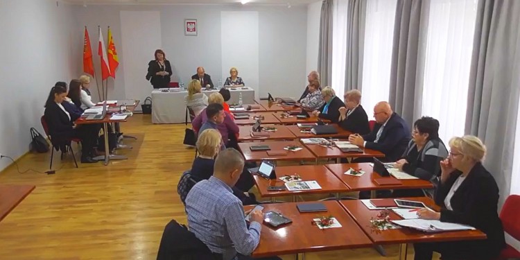 „Budżet to żywy organizm”. Radni jednogłośnie za przyjęciem projektu uchwały na rok 2023
